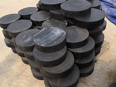 汝州市板式橡胶支座由若干层橡胶片与薄钢板经加压硫化